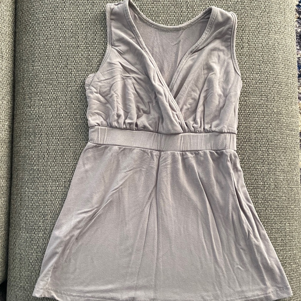 Nursing tank